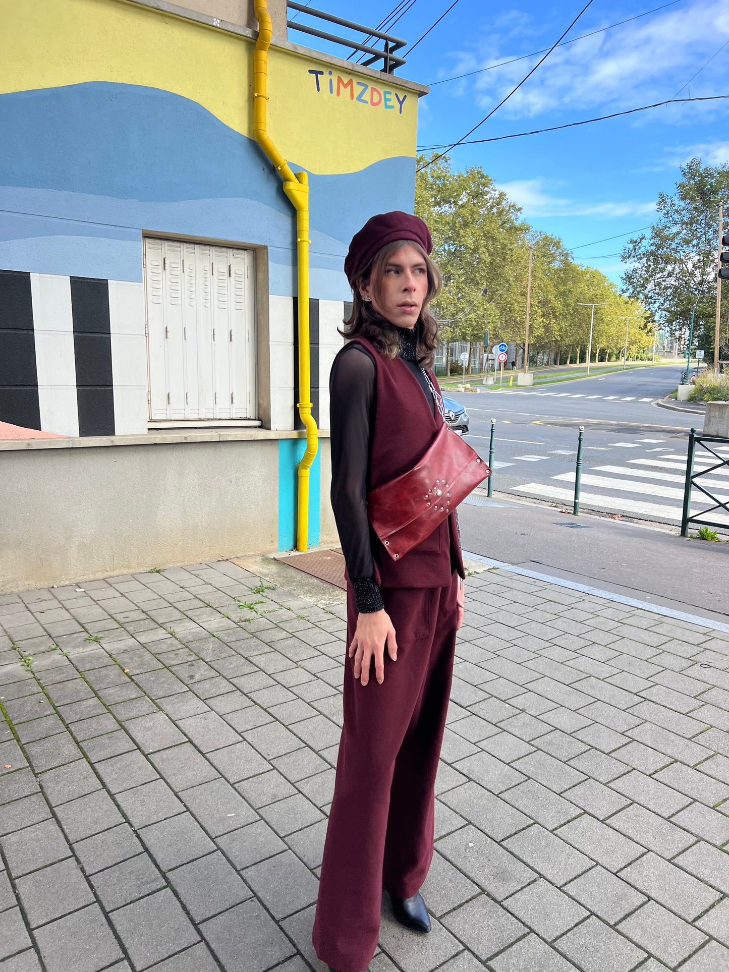 Le pantalon Ertha en bordeaux