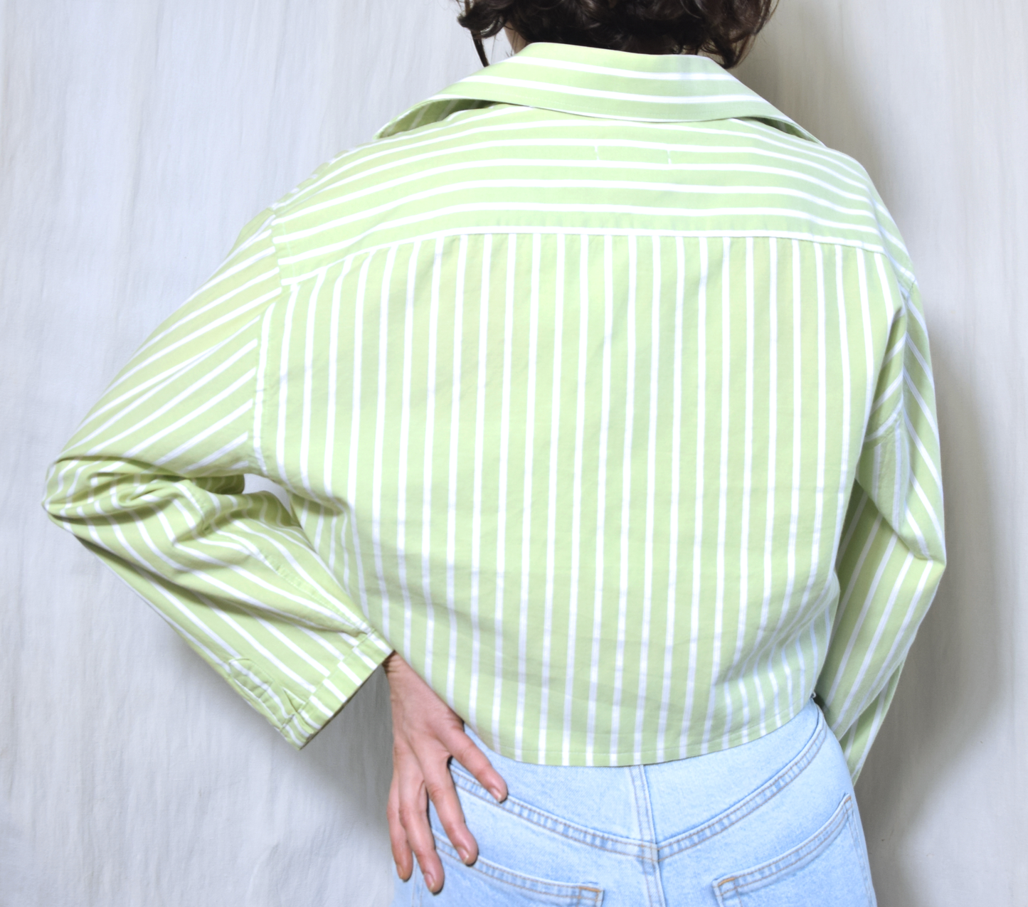 The May shirt in anise green and white stripes