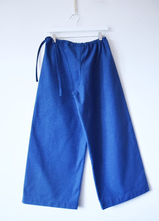 Le pantalon Ertha en denim bleu