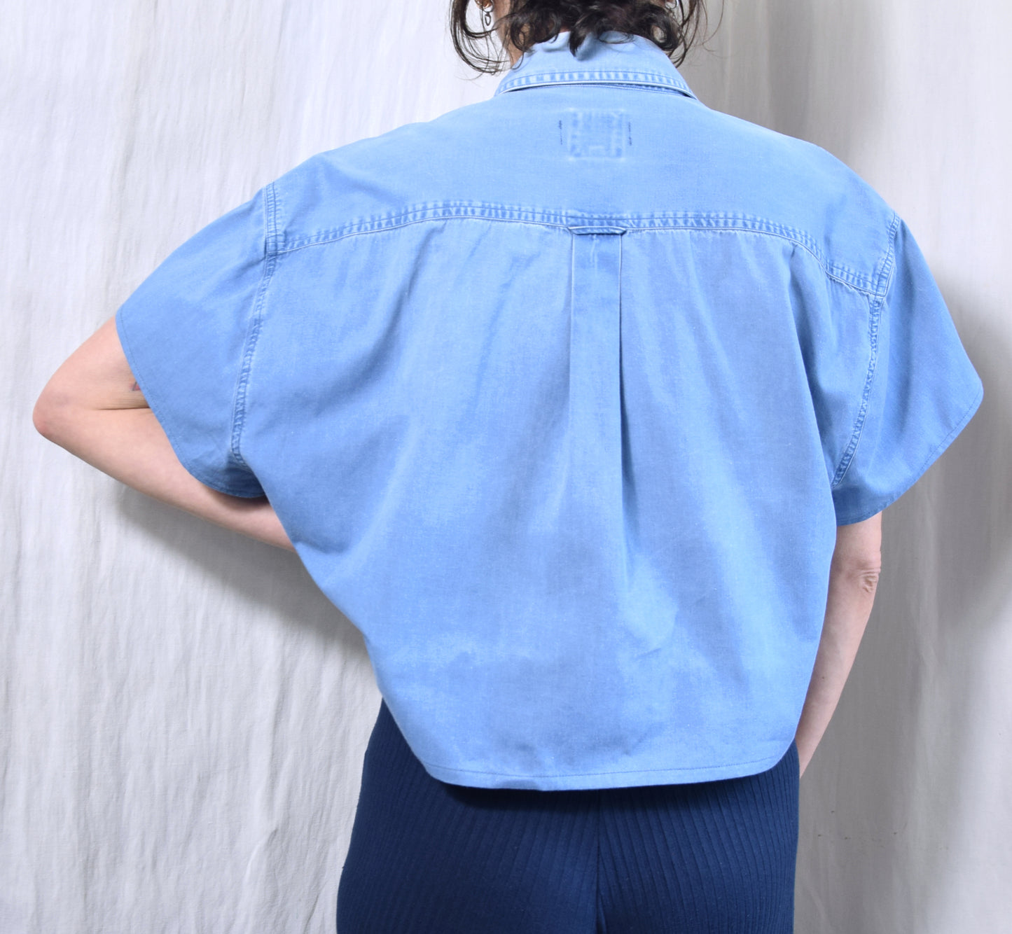 The Joy shirt in denim blue